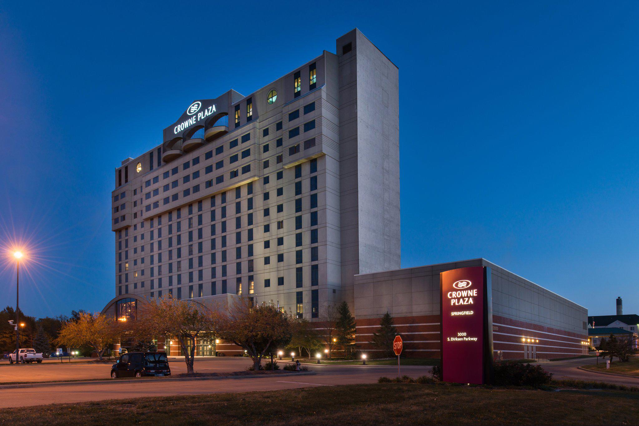 Crowne Plaza Springfield - Convention Ctr Photo