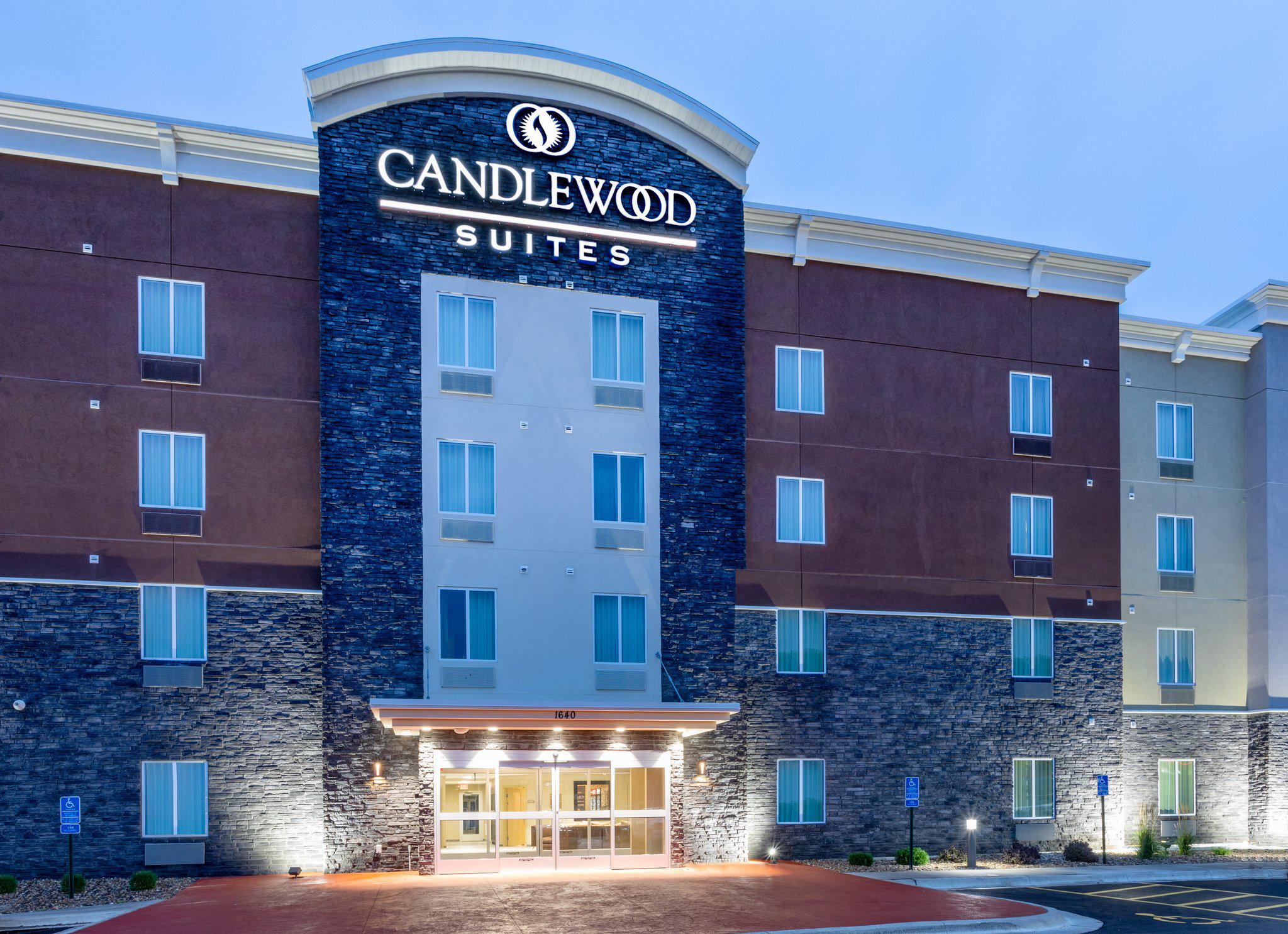 Candlewood Suites Rochester Mayo Clinic Area Photo