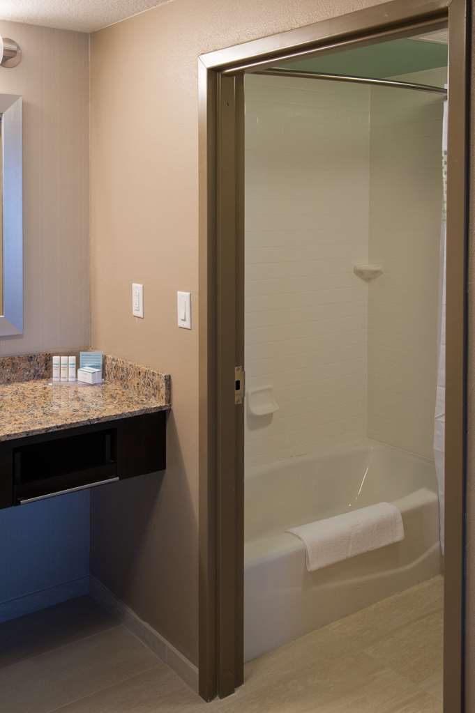 Hampton Inn & Suites Gulfport I-10 Image