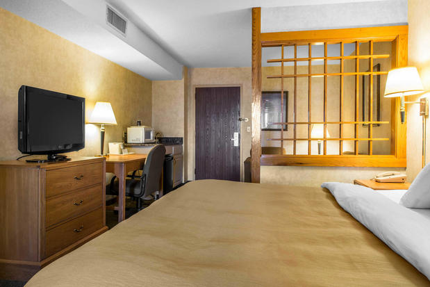 Images Quality Inn & Suites