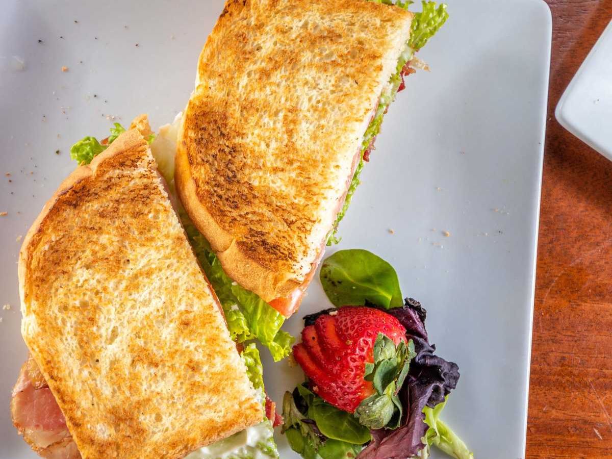 42. BLT