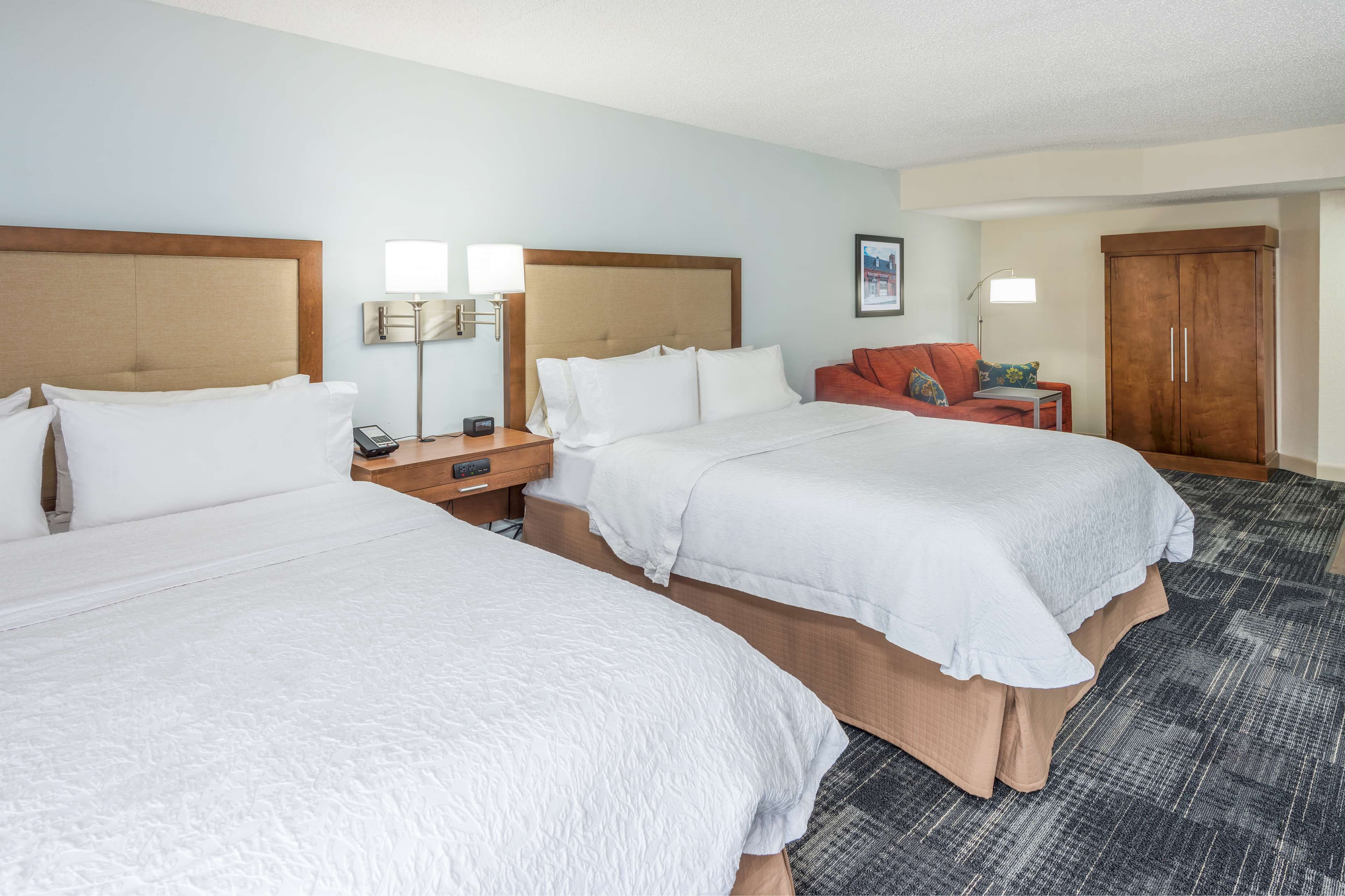 Guest room