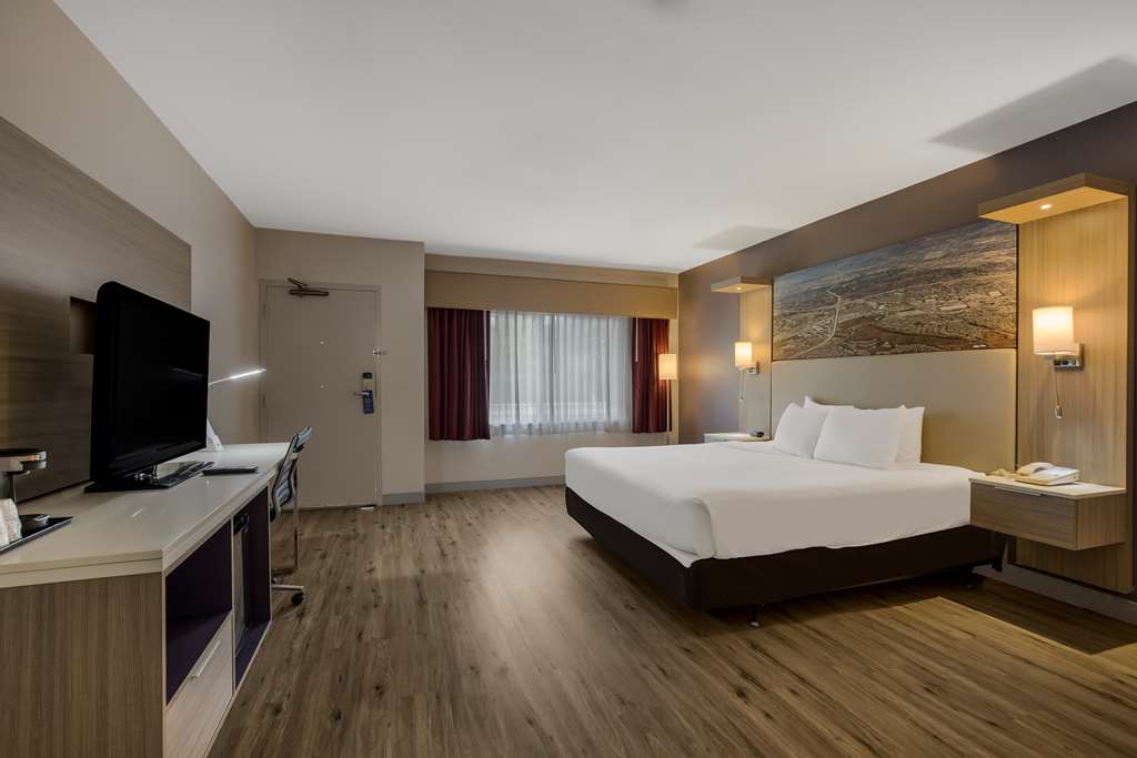 Best Western Diamond Bar Hotel & Suites Image