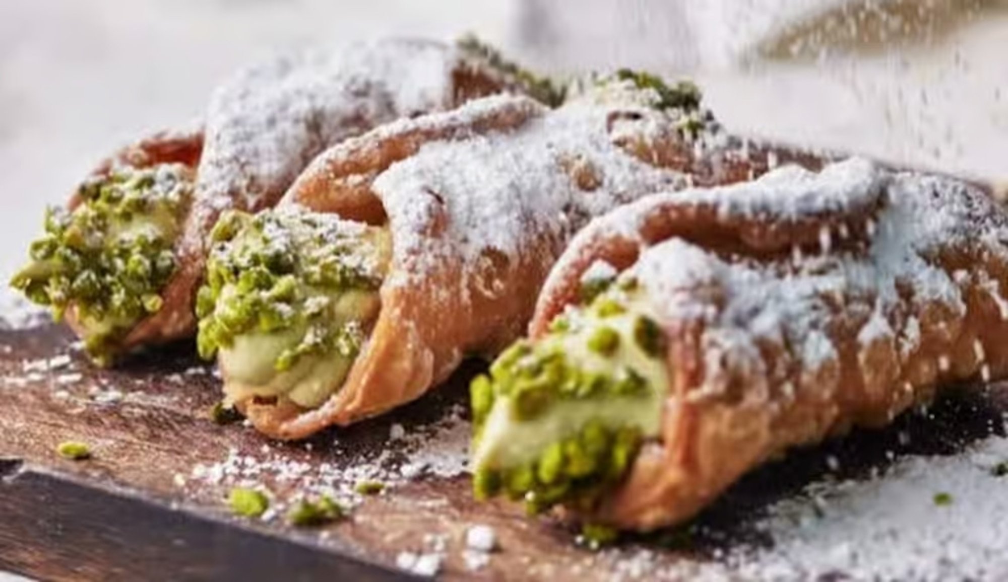 Pistashio Cannoli