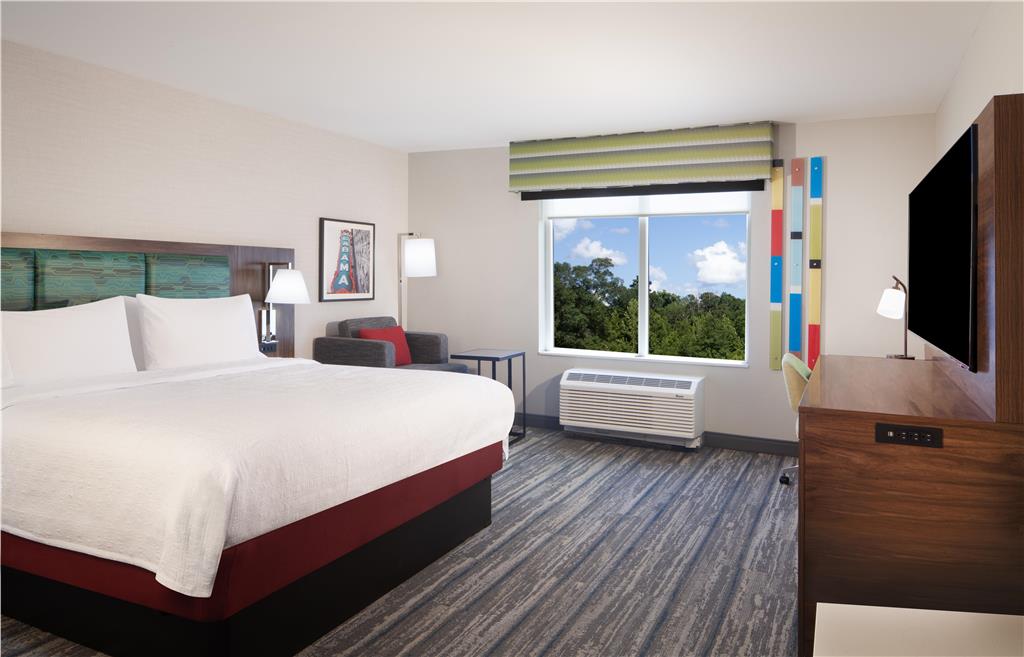 Hampton Inn Evergreen Image