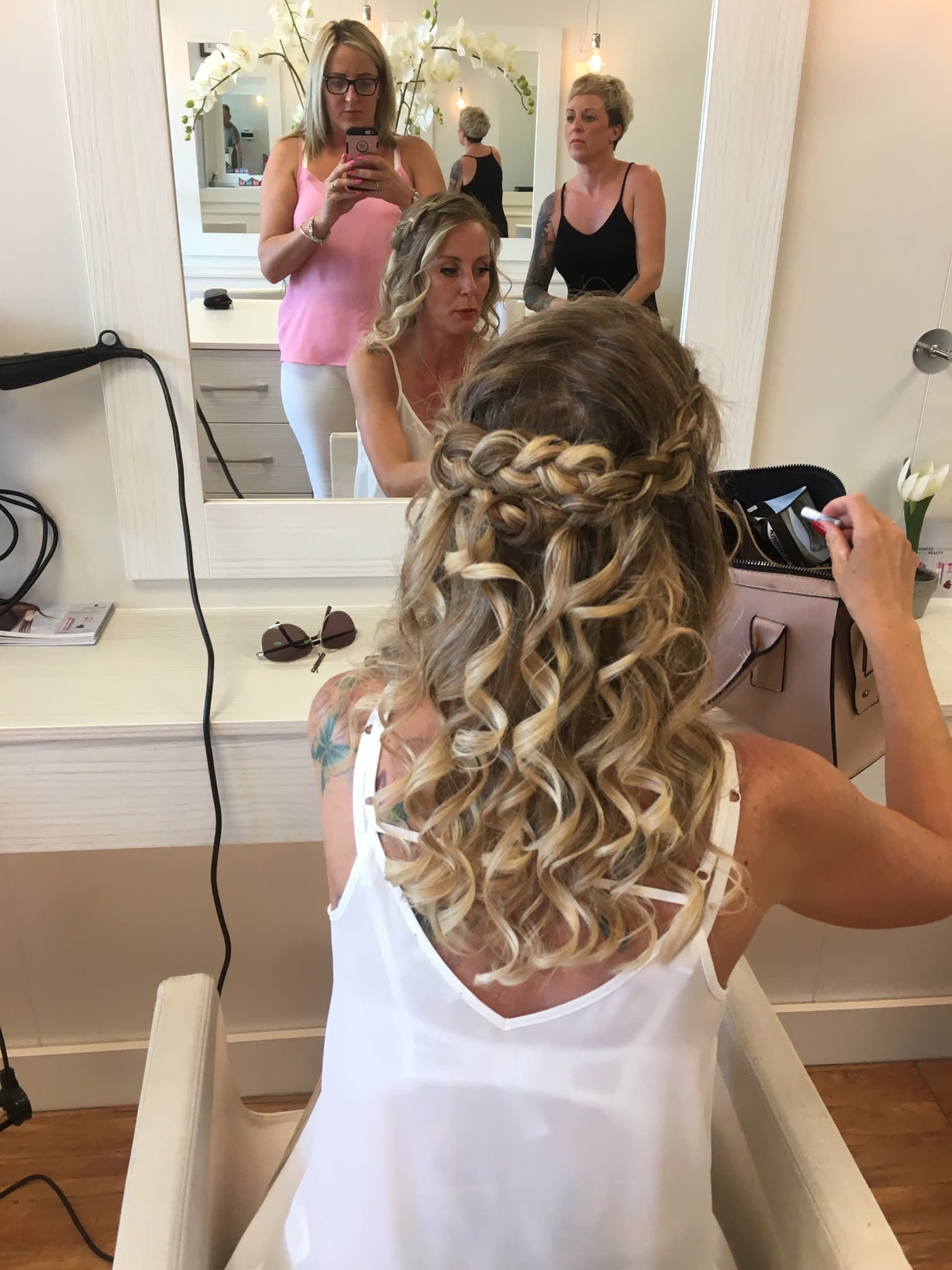 Images ME Hair Lounge