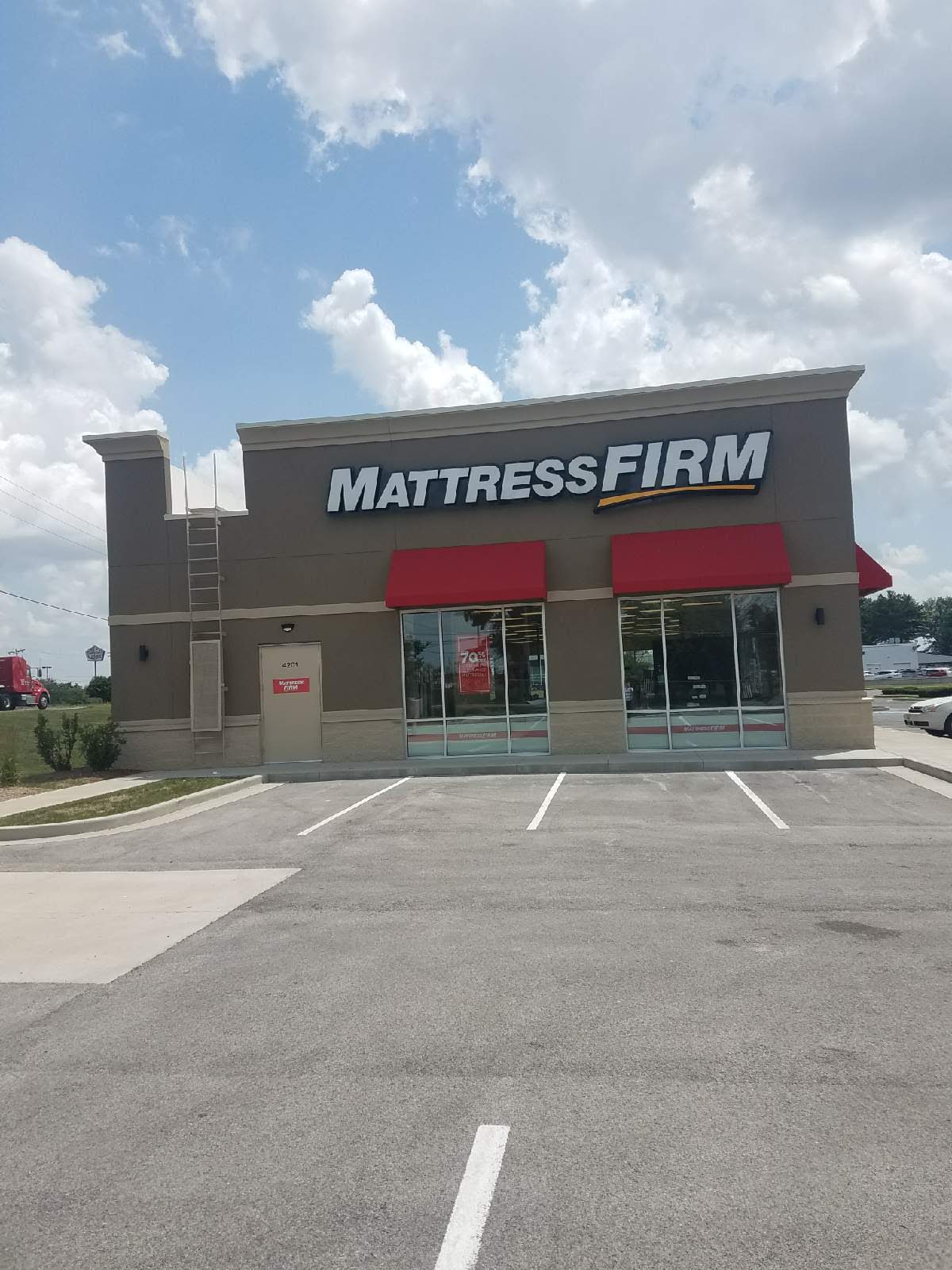 Mattress Firm Clearance Photo