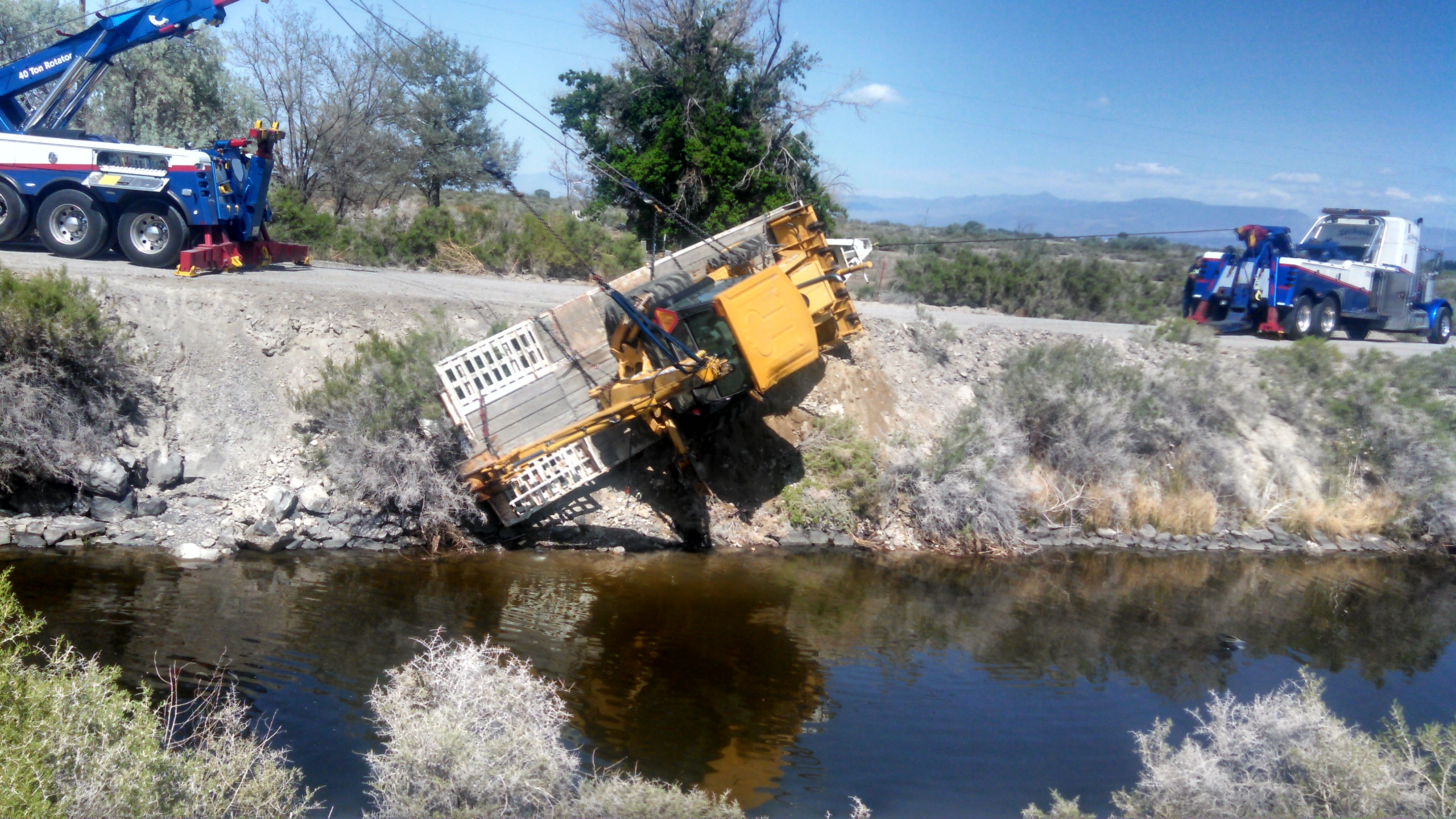 Cal-Nevada Towing Photo