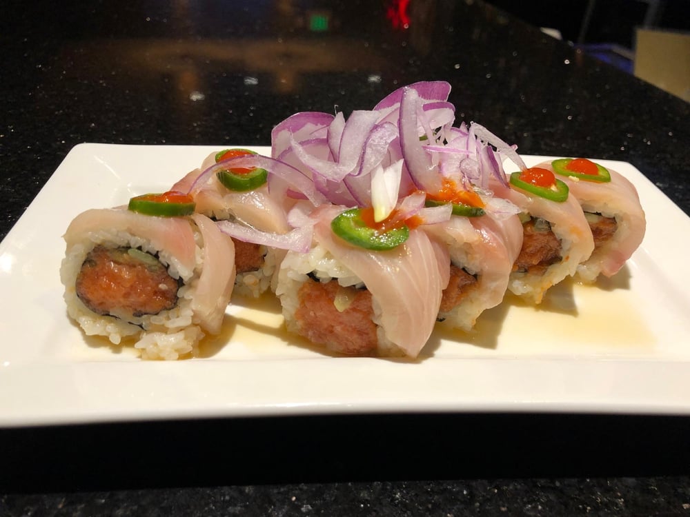 Jalapeno Hamachi Roll (New)