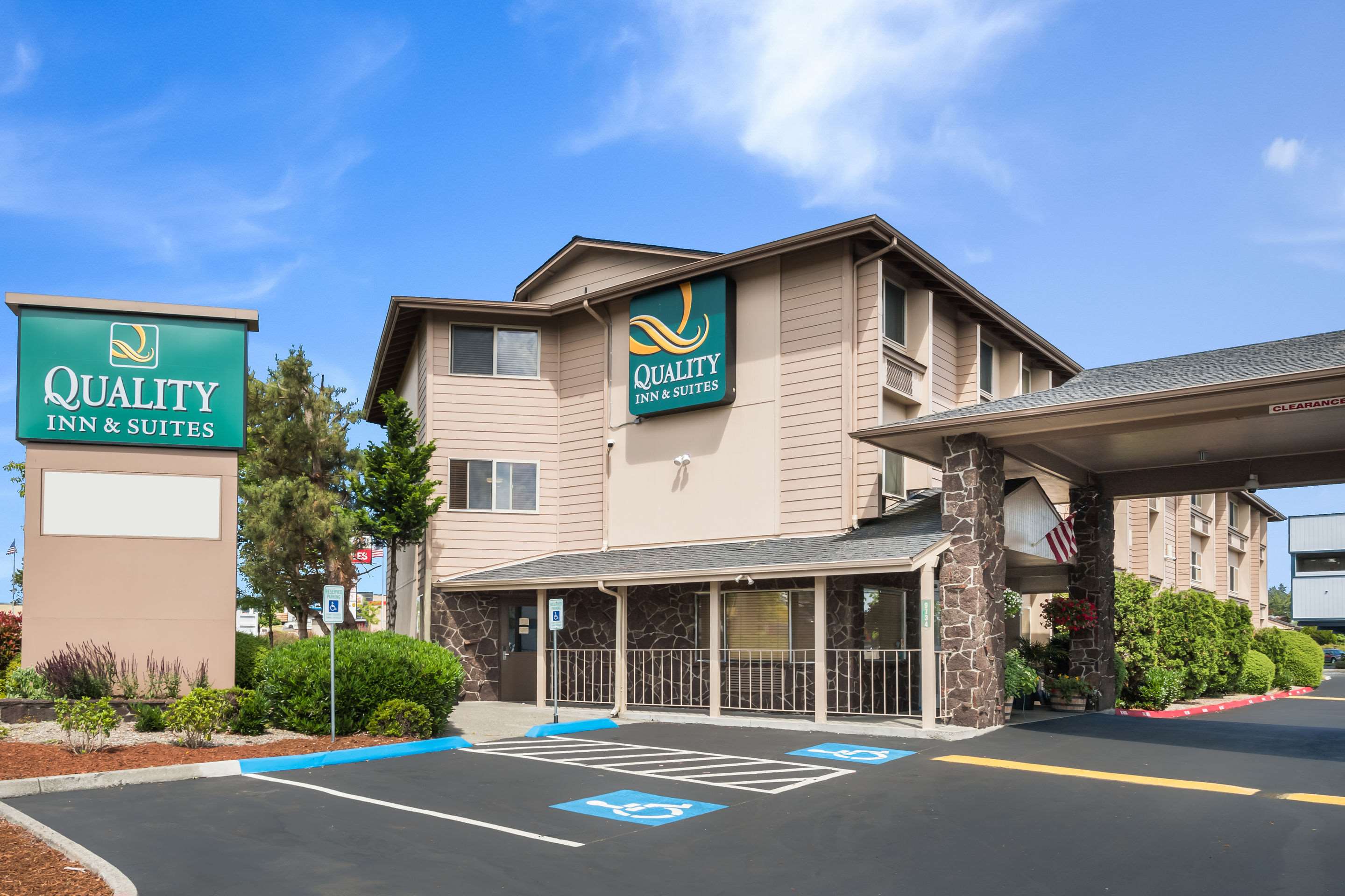 Quality Inn & Suites Silverdale Bangor-Keyport Photo