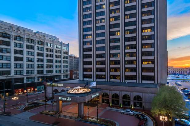 Images Hilton Indianapolis Hotel & Suites