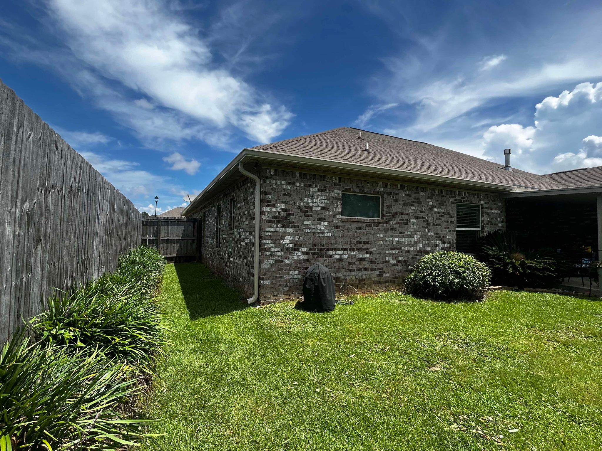 Southern Gutters LLC Image