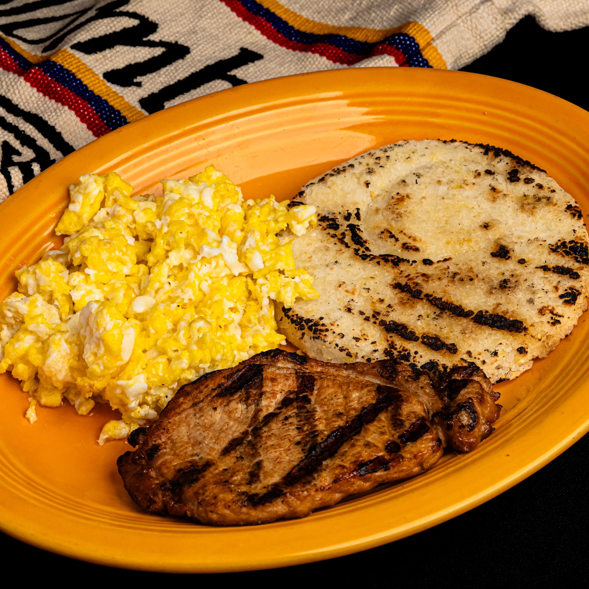 Arepa De Huevos Y Lomo