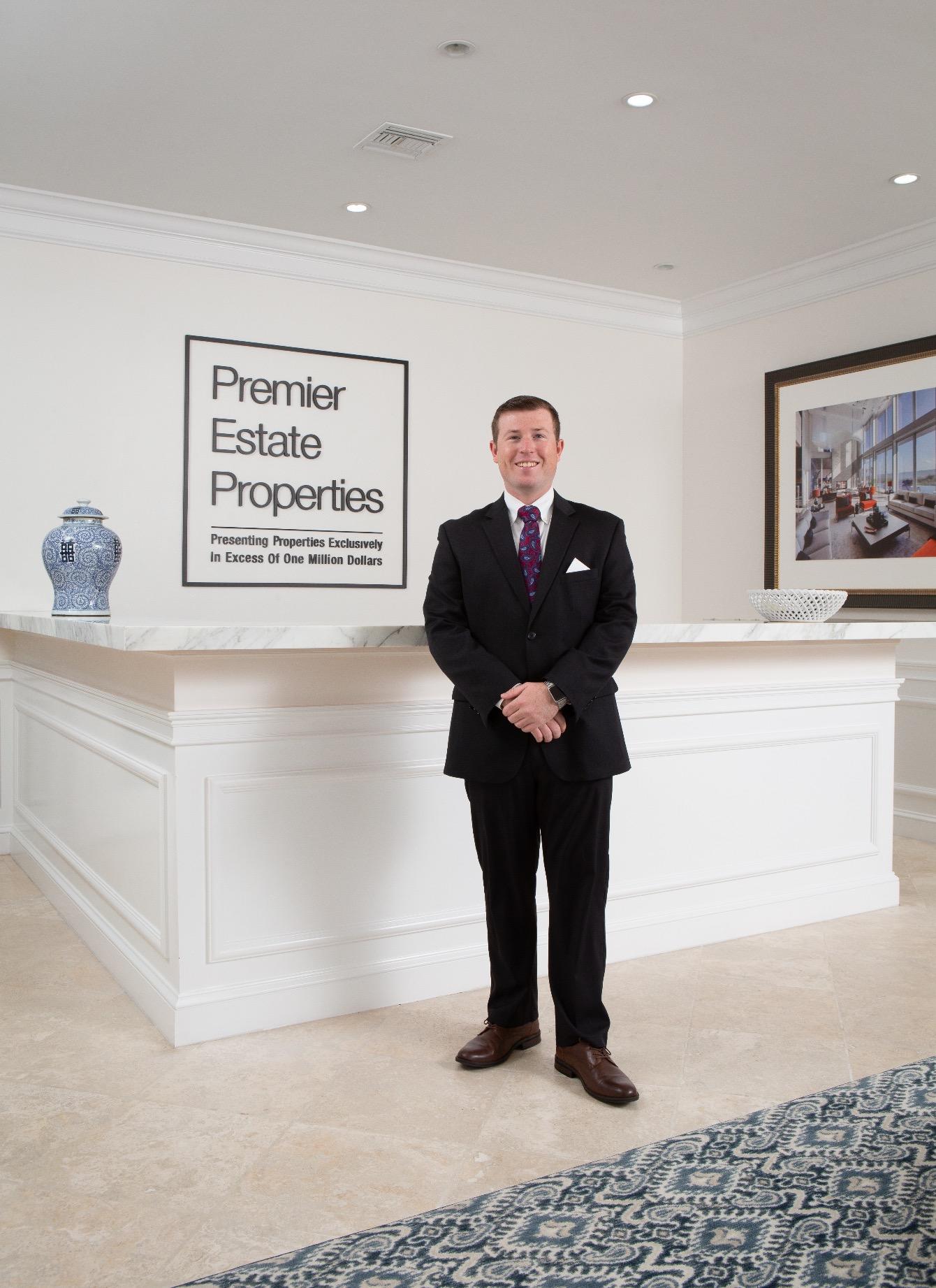 The M&M Group of Premier Estate Properties Photo