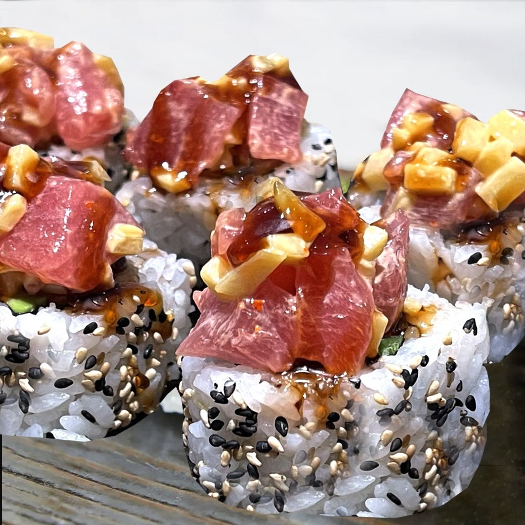Tuna Tiki Roll