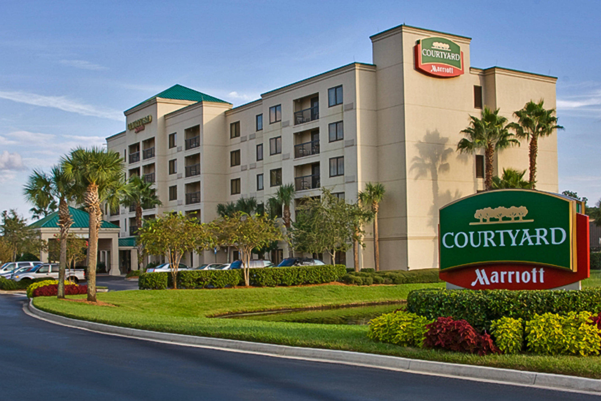 Courtyard by Marriott Jacksonville Butler Boulevard Photo