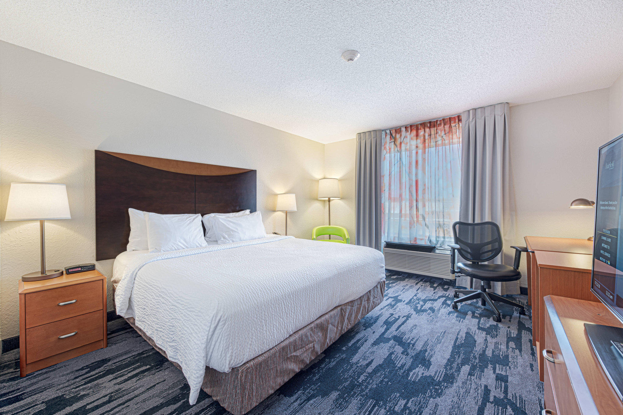 Fairfield Inn & Suites by Marriott Chicago Naperville Photo