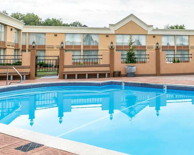 Images Quality Inn & Suites