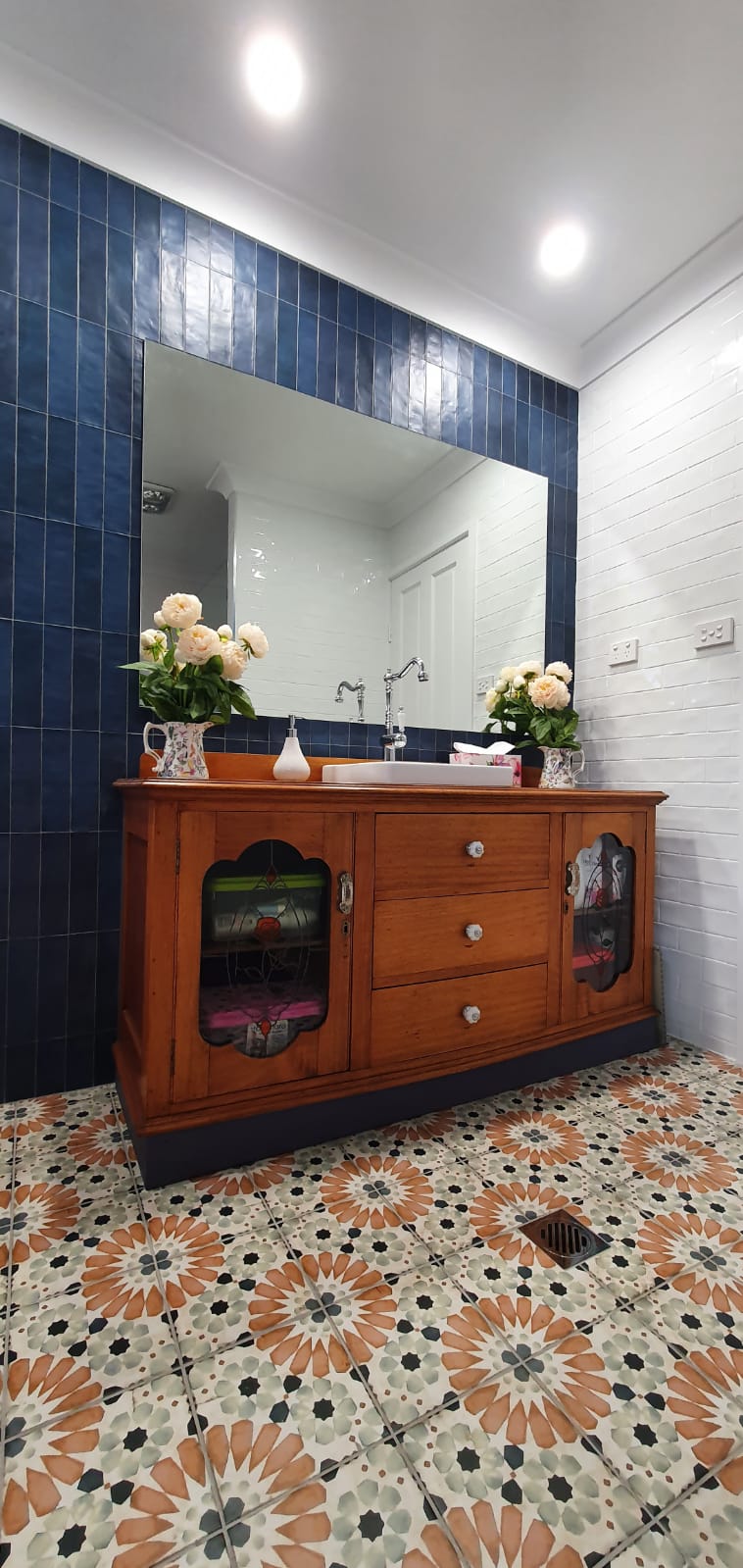 Foto de Summit Bathrooms - The bathroom renovation specialists