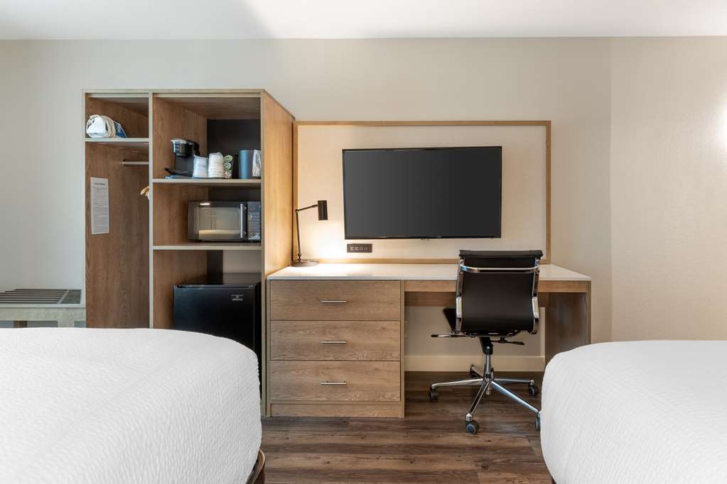 Best Western Plus Rancho Cordova Inn Image