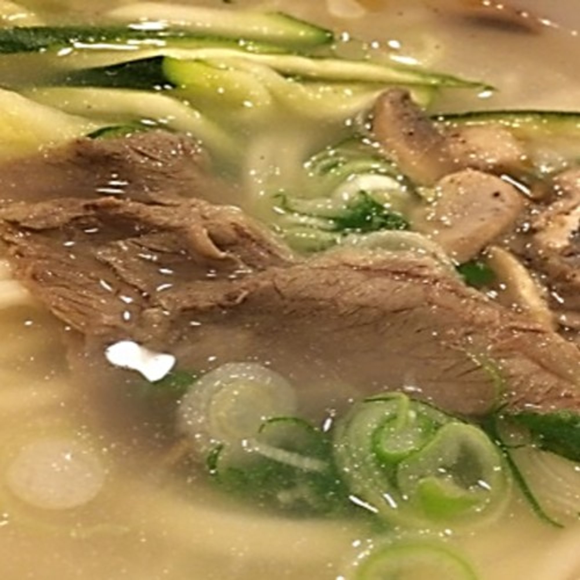 Gom Guk Su (곰국수)