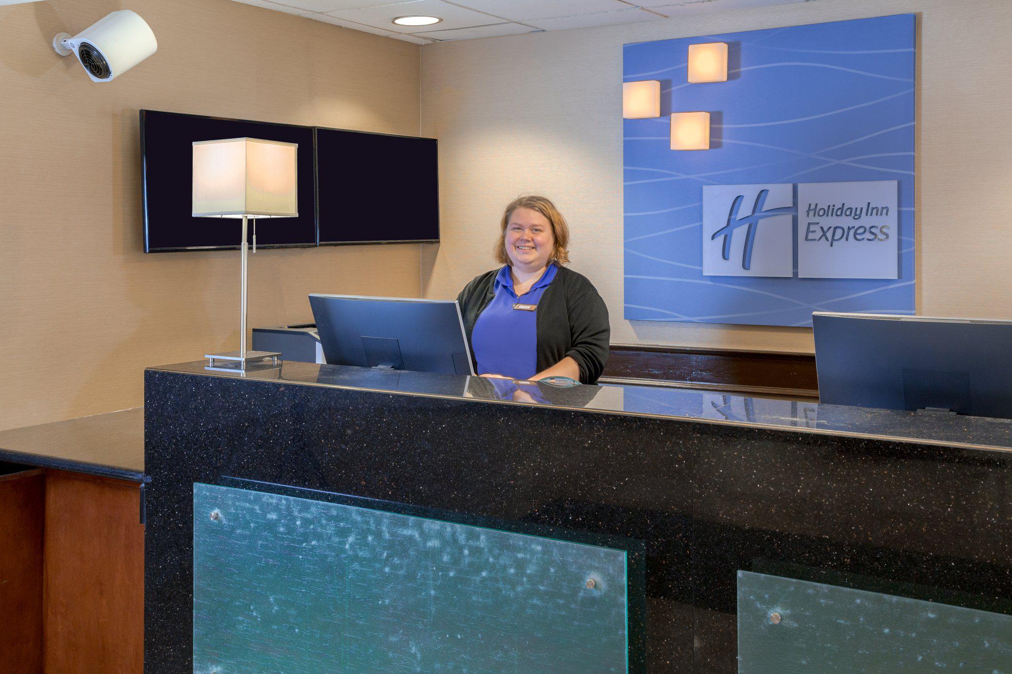 Holiday Inn Express & Suites Canton by IHG Image