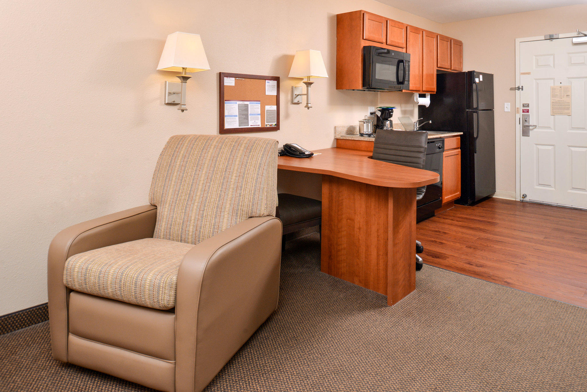 Candlewood Suites Lafayette Photo