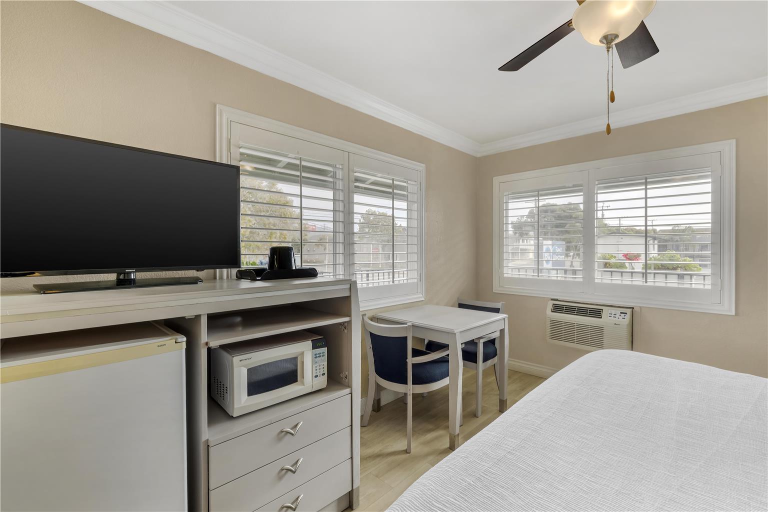 Best Western Tradewinds Image