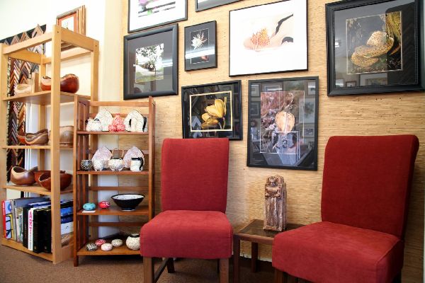 Lucy's Art & Frame Image