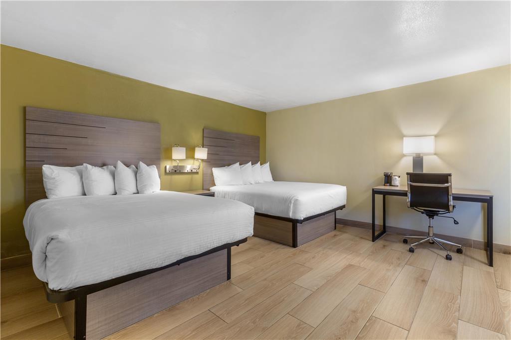 SureStay by Best Western Chambers Petrified Forest Image