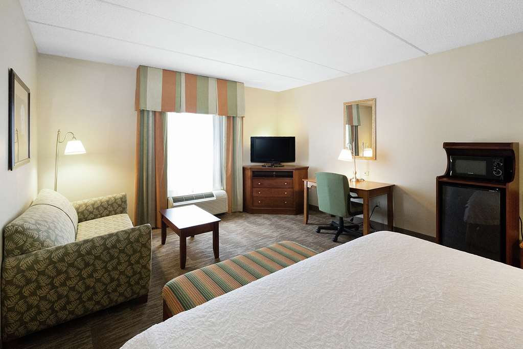Hampton Inn & Suites Blairsville Image