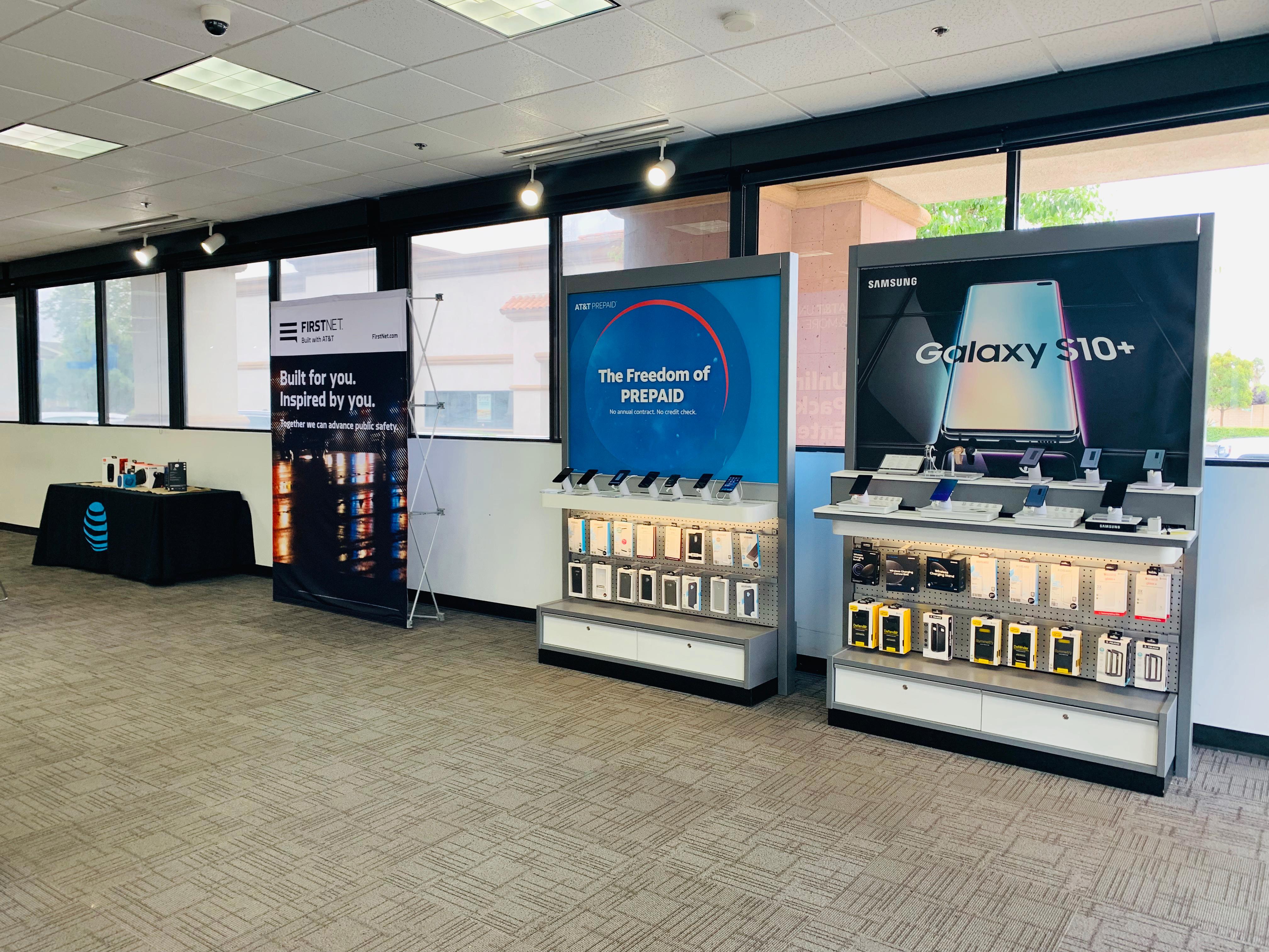 AT&T Store Photo