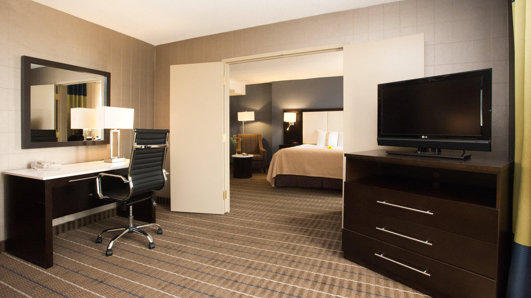 Foto de Holiday Inn & Suites Mississauga West - Meadowvale, an IHG Hotel