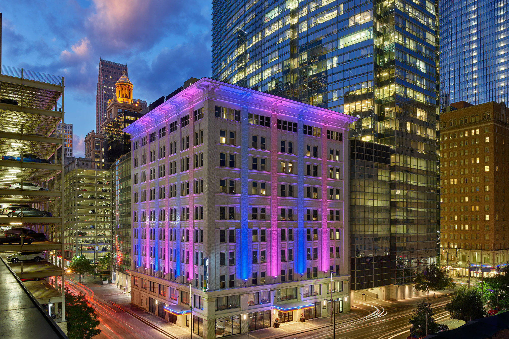 Aloft Houston Downtown Photo