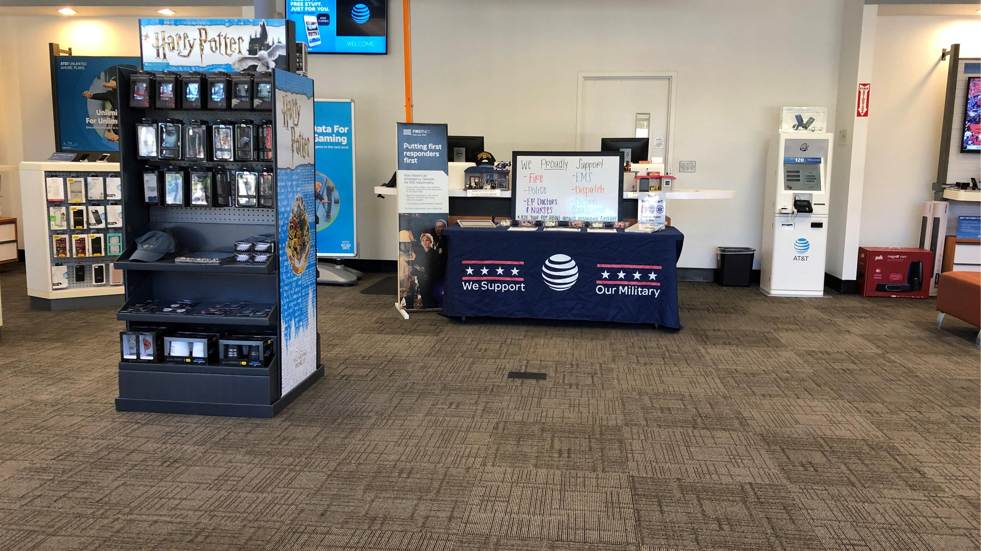 AT&T Store Photo