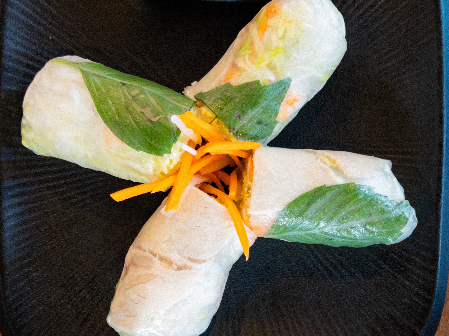 S6. Spring Rolls - Shrimp Tempura&Avocado (2)