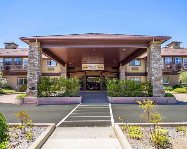 Images Comfort Inn & Suites