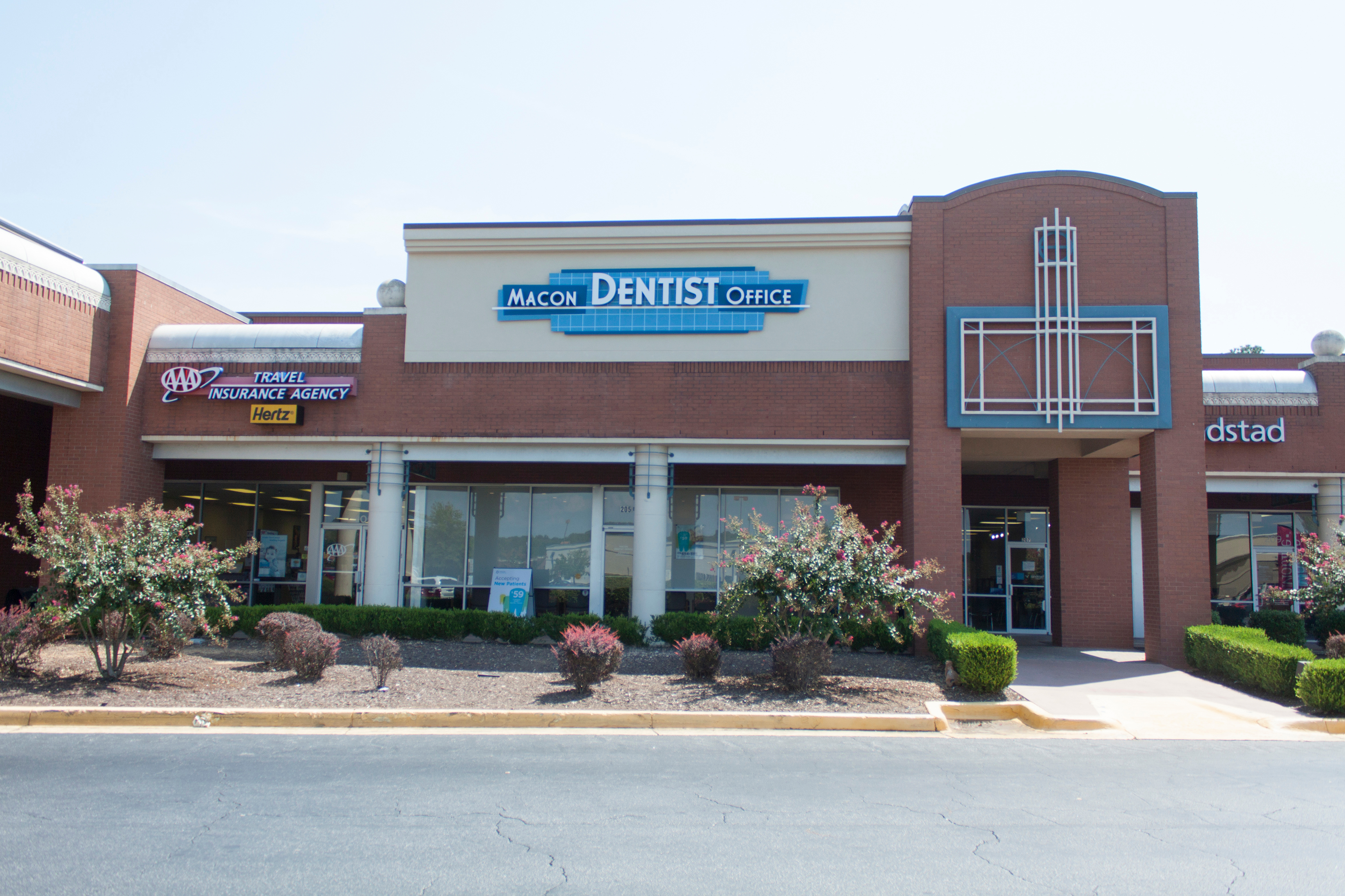 Looking for a family dentist in Macon, GA? You have come to the right spot!