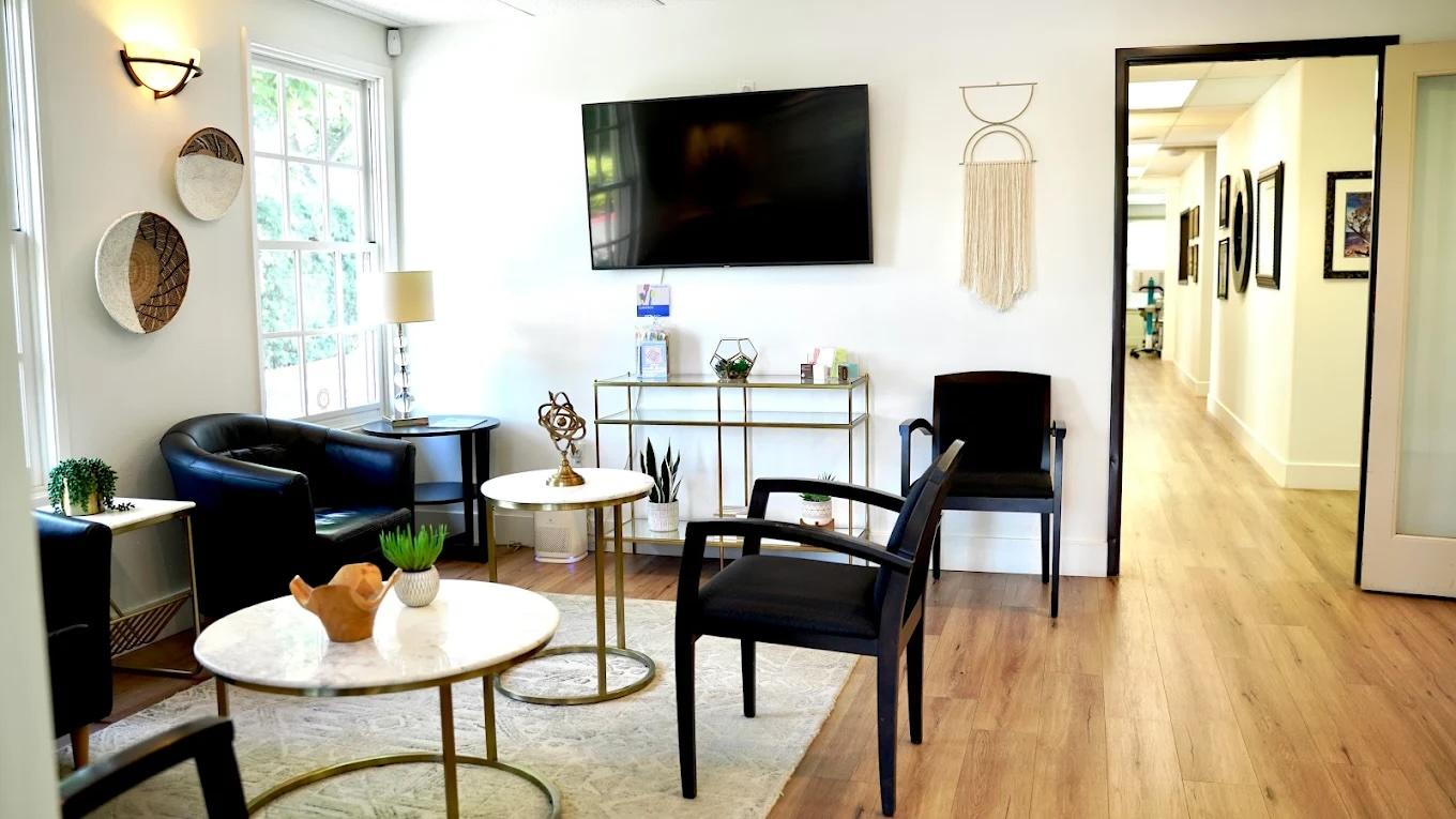 Coastline Dental - Randal Leoni, DMD Image