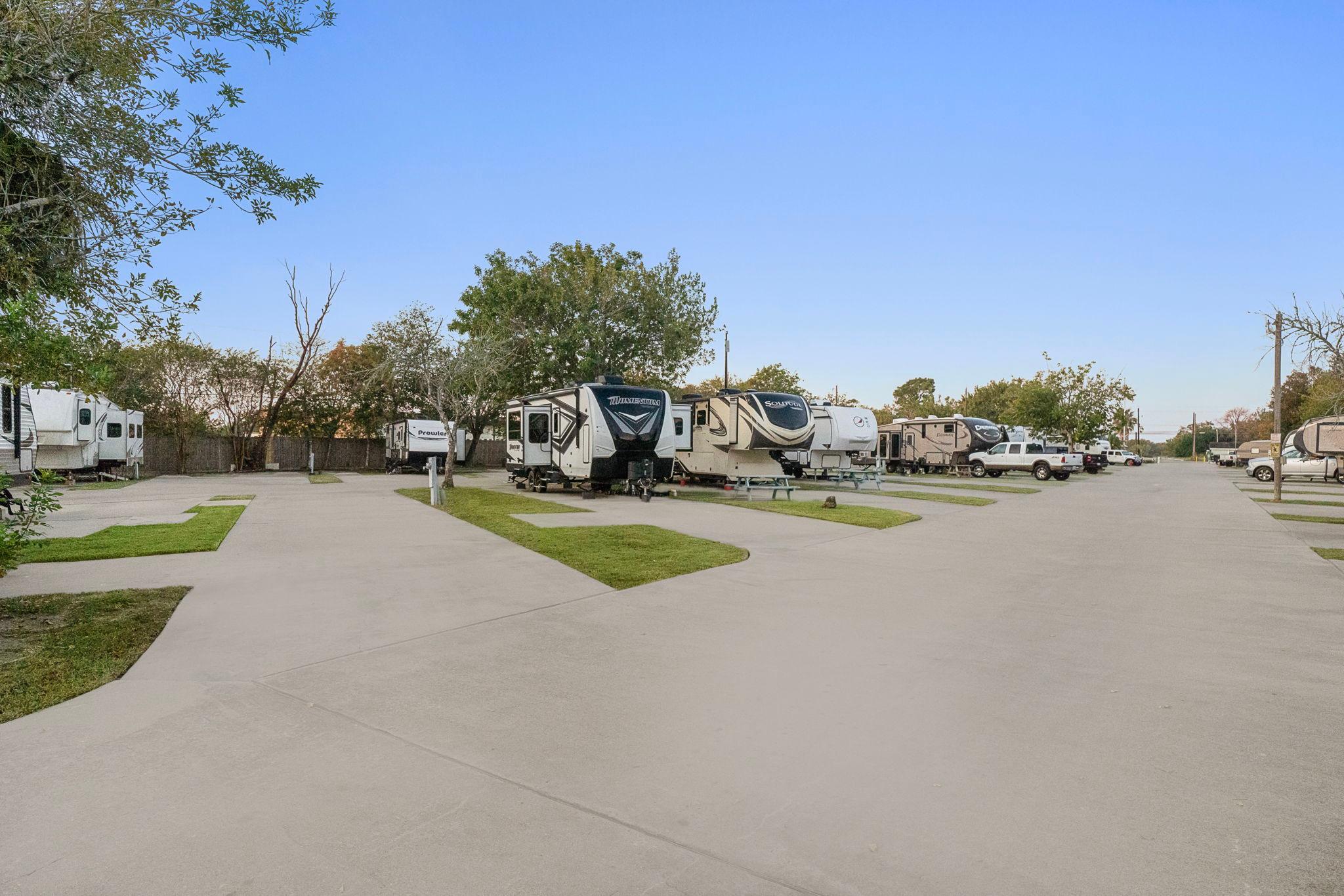 Victoria RV Park by QRV Image