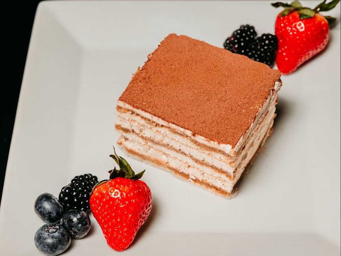 Tiramisu Cake