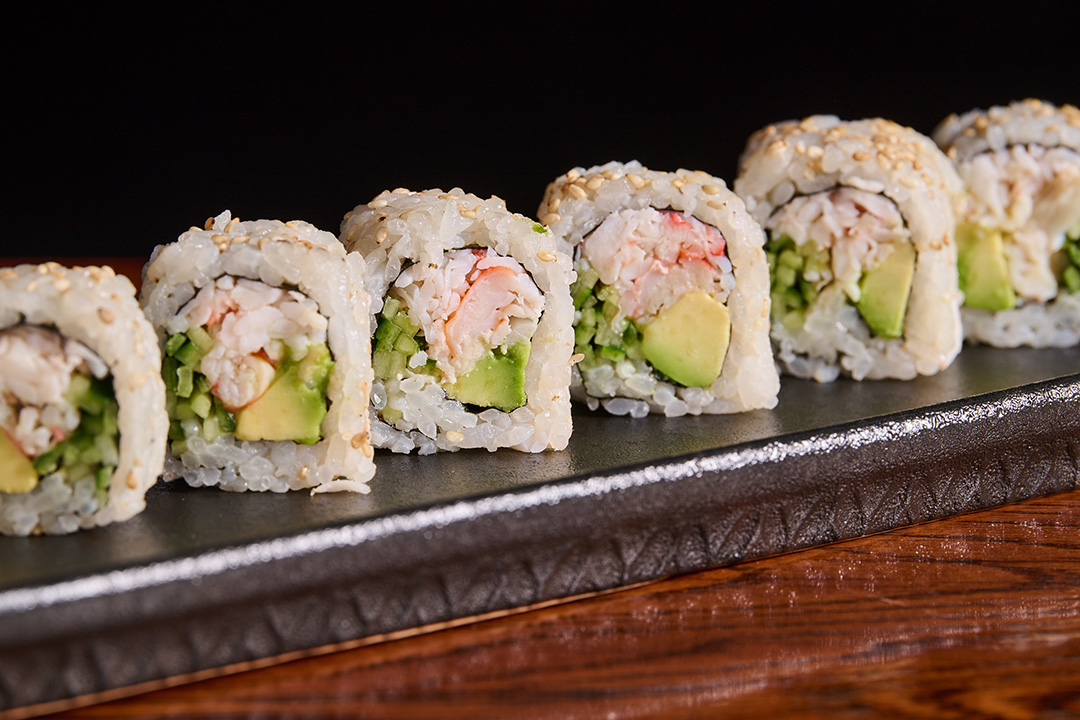ALASKAN KING CRAB CALIFORNIA ROLL