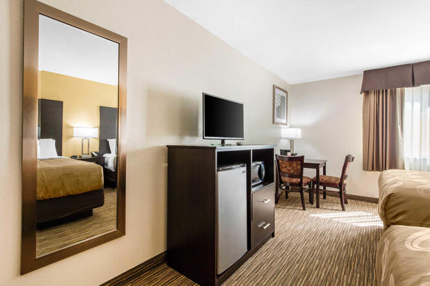 Images Quality Inn & Suites