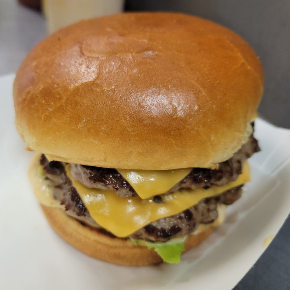 Triple Cheese Burger Juicy