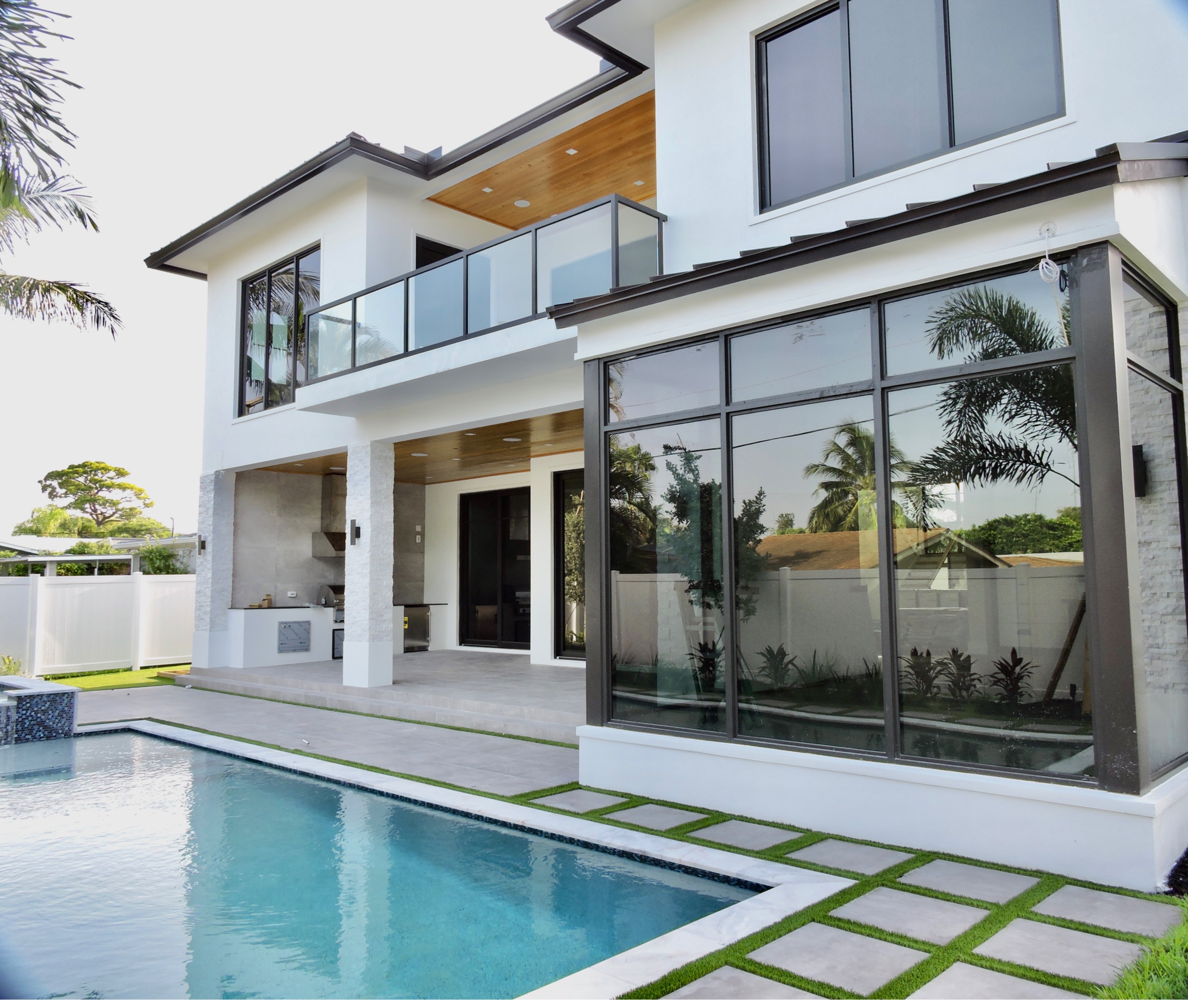 Sanctuary Windows and Doors Hollywood Image