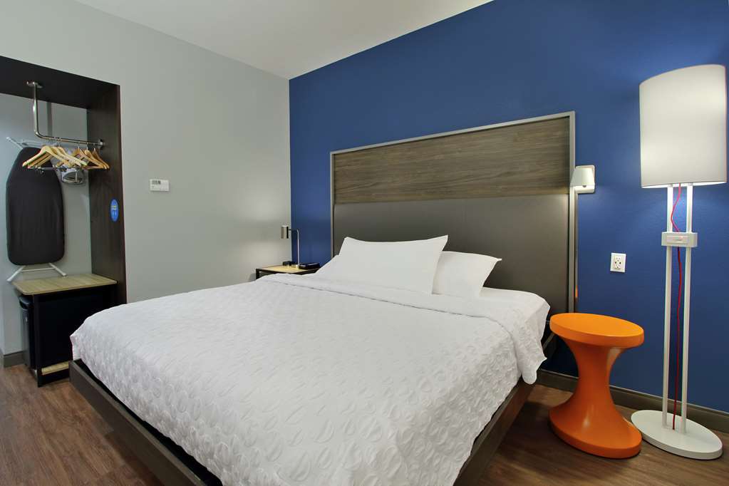 Tru by Hilton Waco South Image