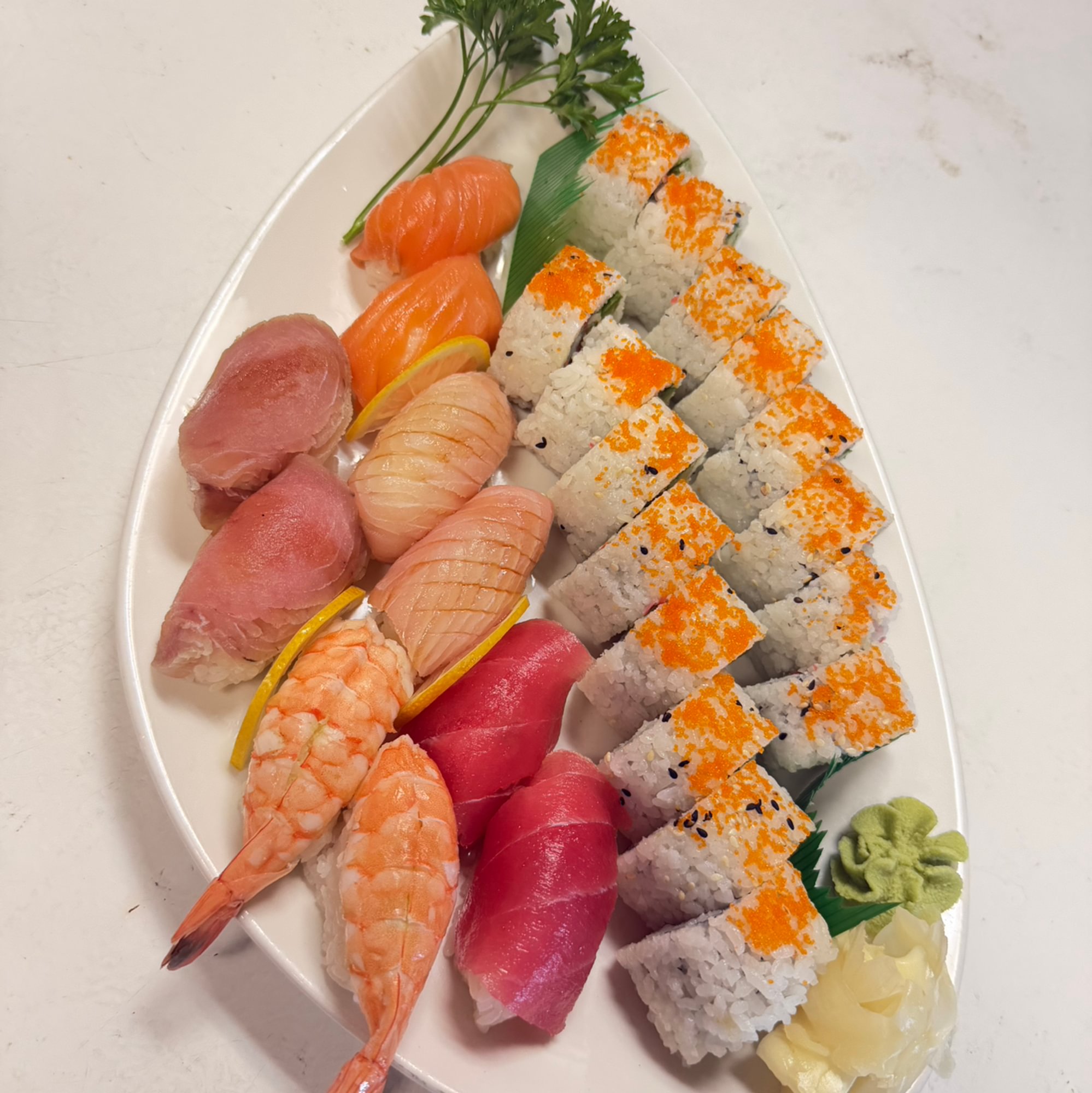 Azuma Sushi Plate