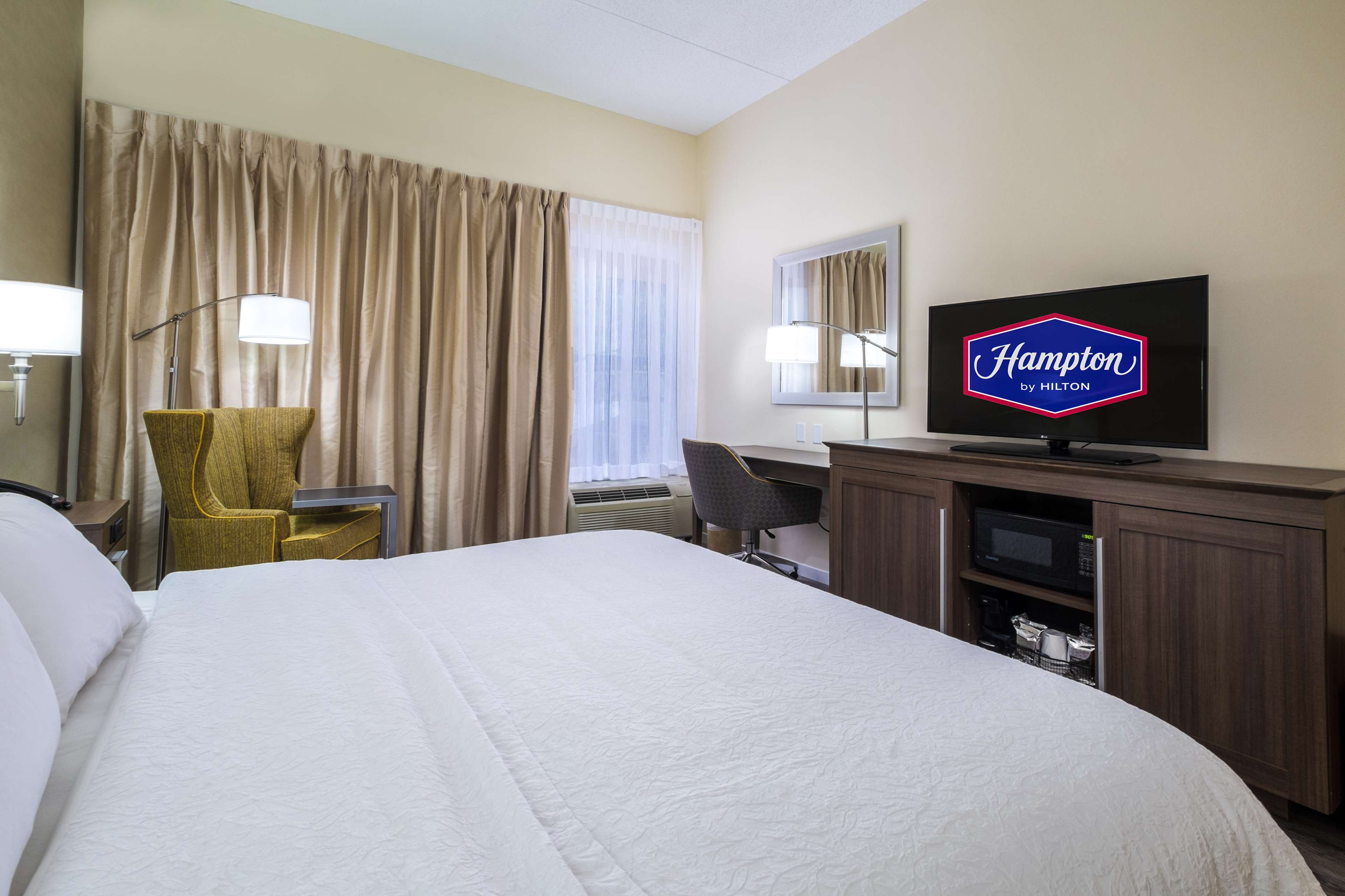 Hampton Inn Freeport/Brunswick Photo