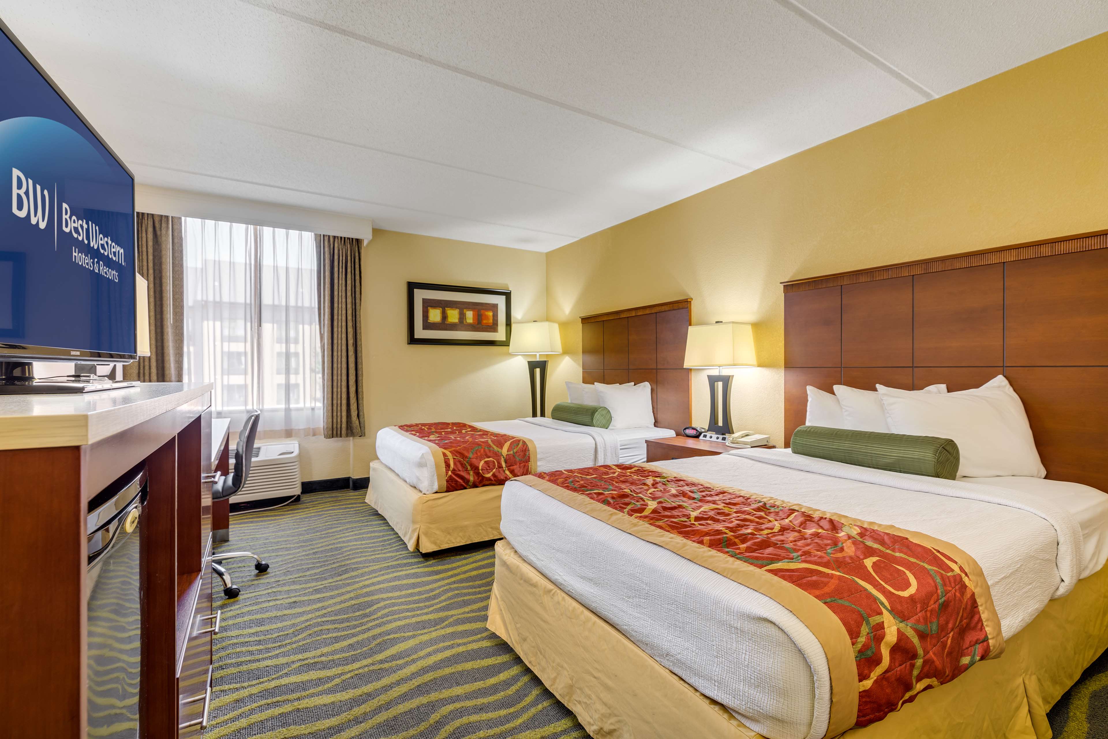 Best Western Plus Charlotte/Matthews Hotel Photo