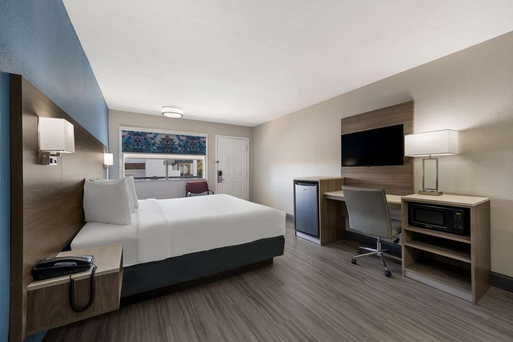 SureStay by Best Western Spring North Houston Image